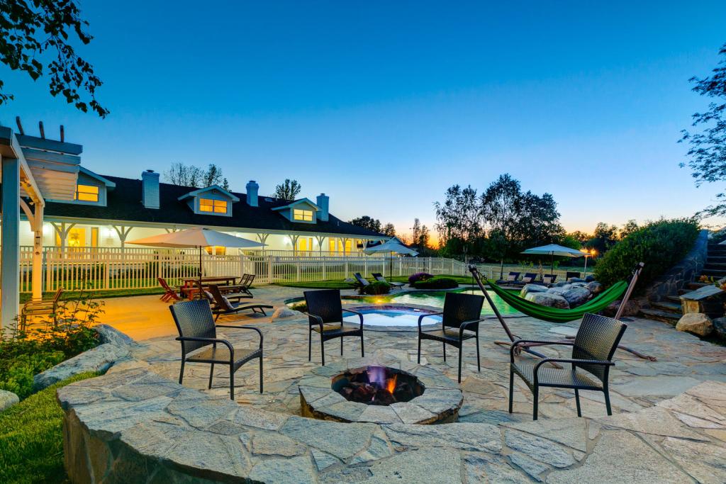 Resort Style Pool