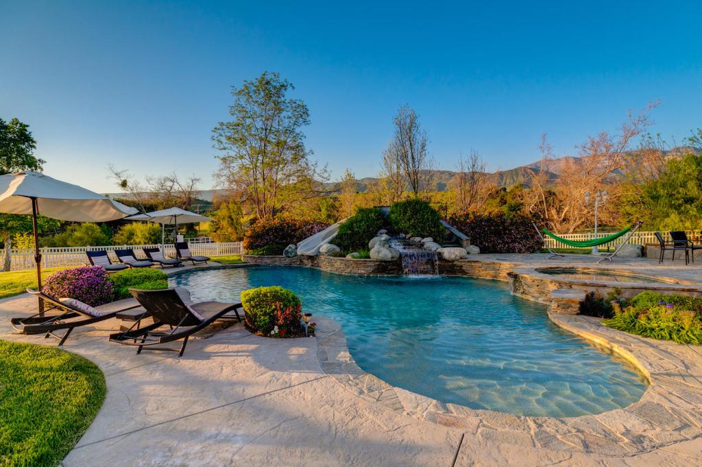 Resort Style Pool