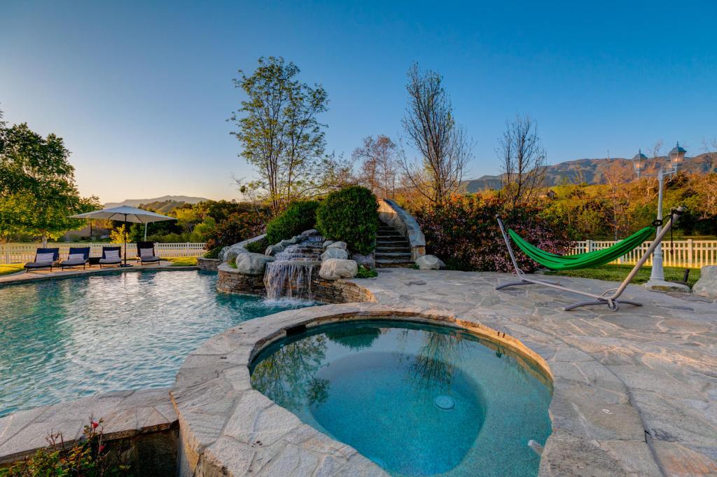 Resort Style Pool